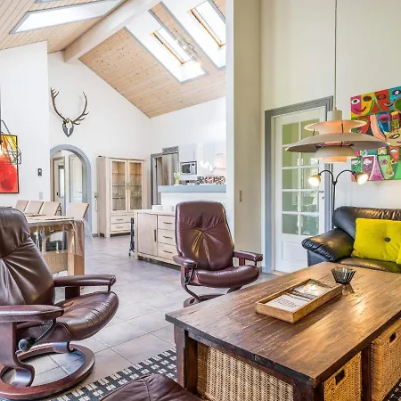 8 Person In * Nørre Nebel