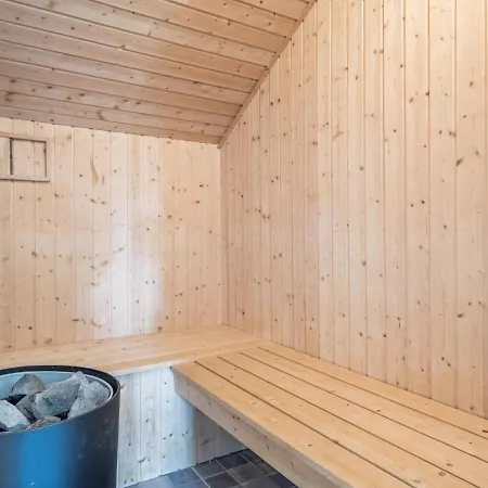 8 Person In Nørre Nebel