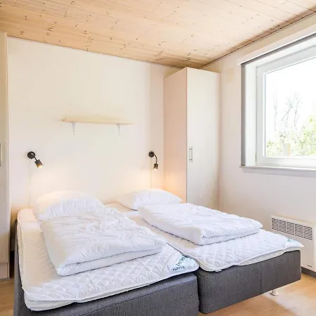 8 Person In * Nørre Nebel